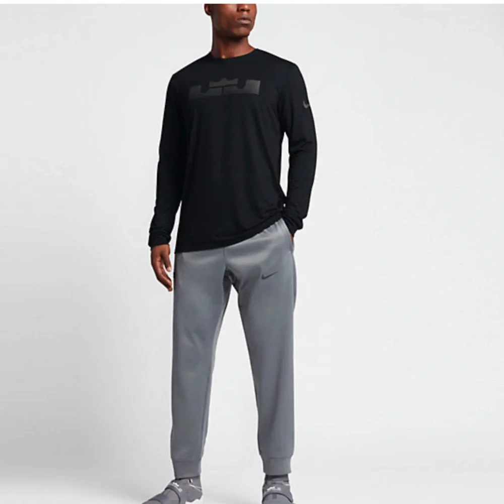 Men’s Nike Basketball Dri-Fit LeBron Long Sleeve‎ Shirt Black Size Medium